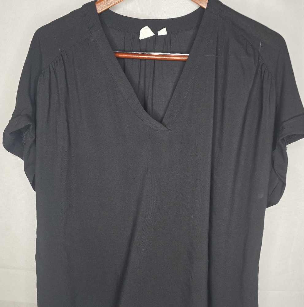 Gap Blouse Black Short Cuffed Sleeve Lightweight Semi-sheer Relaxed Fit XL